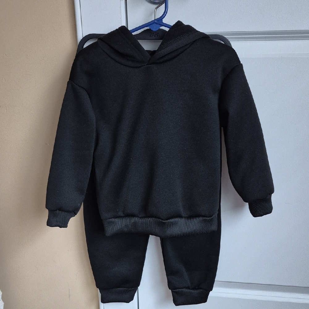 Toddler 2-3year Black Sweatsuit